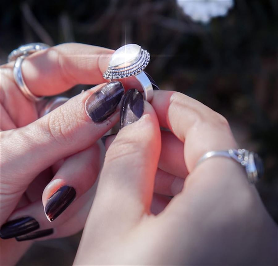 Månesten har unikke fingerringe til enhver smag!